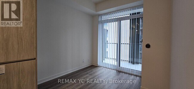 Photo - 180 Front St E Unit 1616