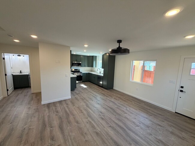 Photo - 4640 Tilbury Ct