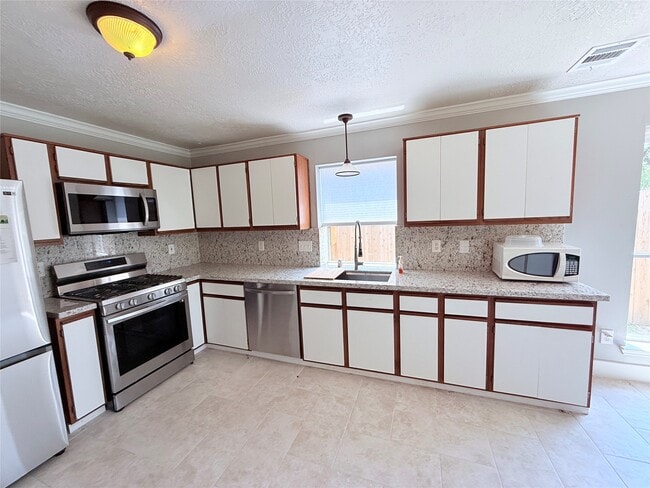 Photo - 1623 Stonehaven Village Cir