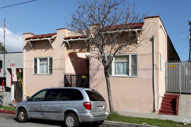 Photo - 1208 Daisy Ave