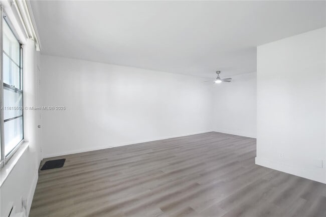 Photo - 150 SW 134th Way Unit 206R