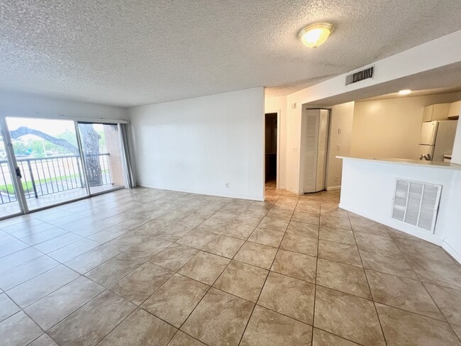 Photo - 8977 Wiles Rd