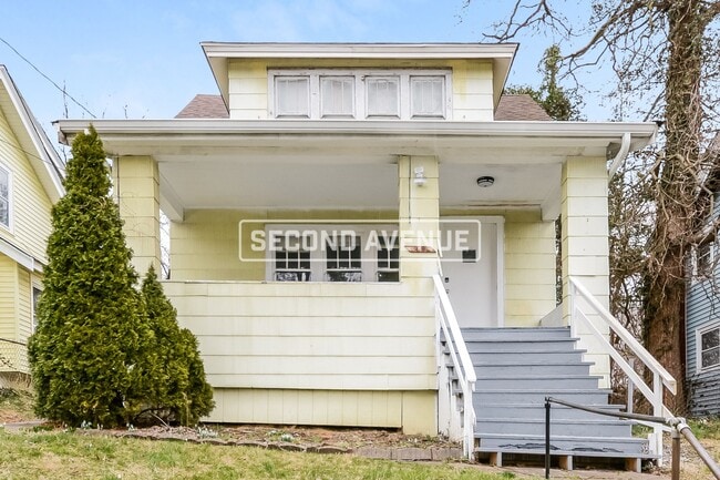 Building Photo - 4692 Winton Rd