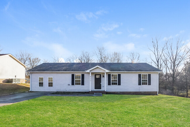 Lovely 3 Bedroom Home in Clarksville, TN! - Lovely 3 Bedroom Home in Clarksville, TN!