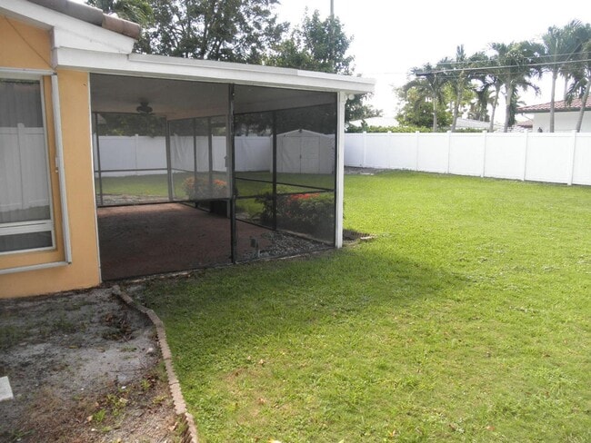 Photo - 1154 W Camino Real