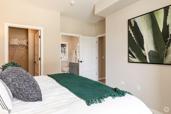 2BR, 2BA - Bedroom