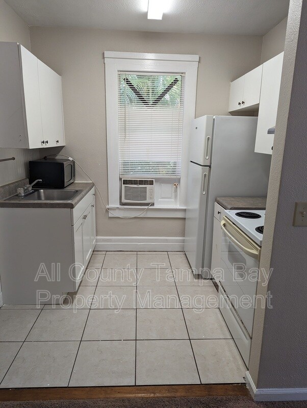Photo - 906 Jones St Unit A