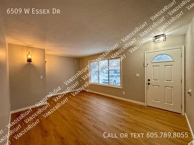 Photo - 6509 W Essex Dr
