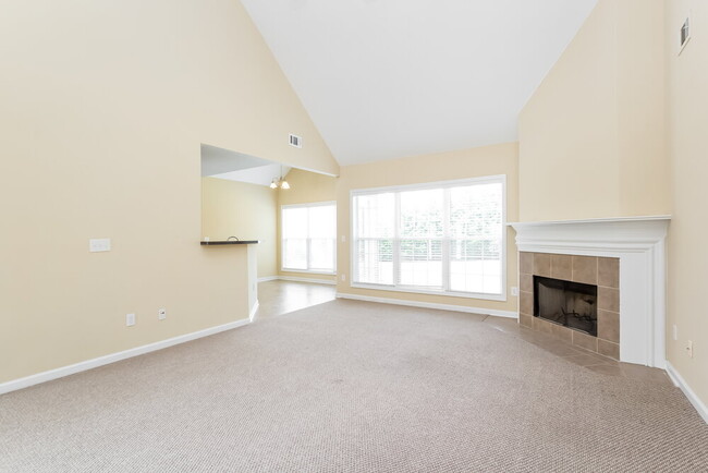 Photo - 4050 Grandover Dr NE
