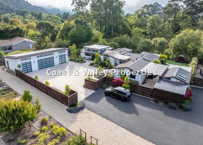 Building Photo - 27610-27612 Schulte Rd Unit 27610 Schulte Road, Carmel, CA 93923