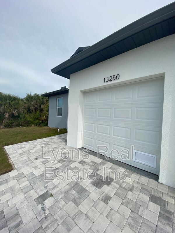 Photo - 13250 Longville Ave