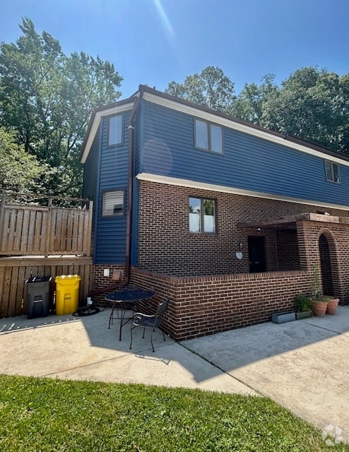 Building Photo - 770 Trenton Ave Rental
