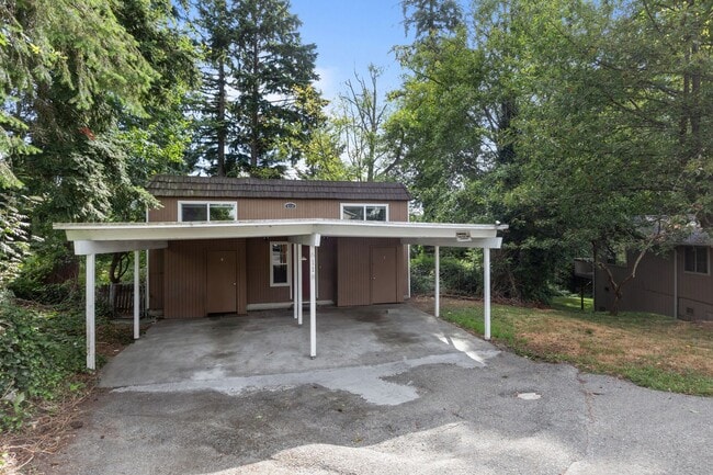 Photo - 6118 Kenwood Dr