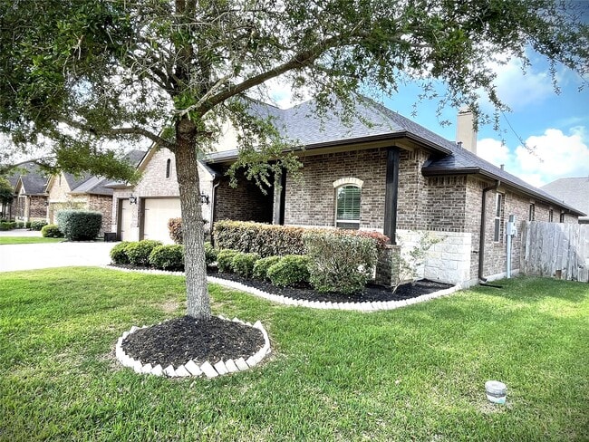 Photo - 738 Somerset Landing Ln
