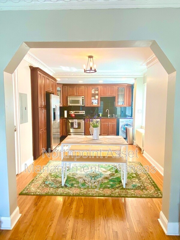 Photo - 807 W 48th St Unidad Apt 501