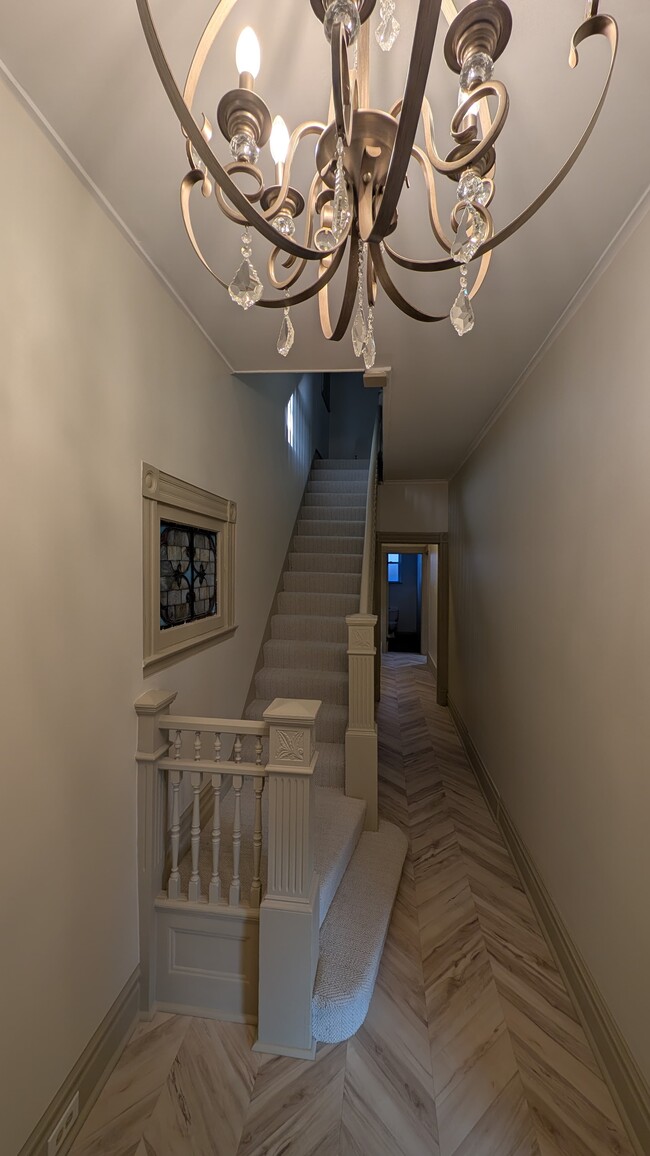 Photo - 347 Spahr St