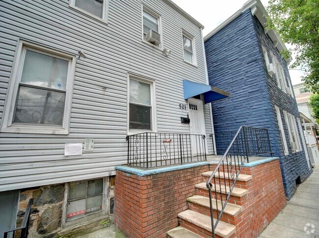 Building Photo - 521 38th St Rental