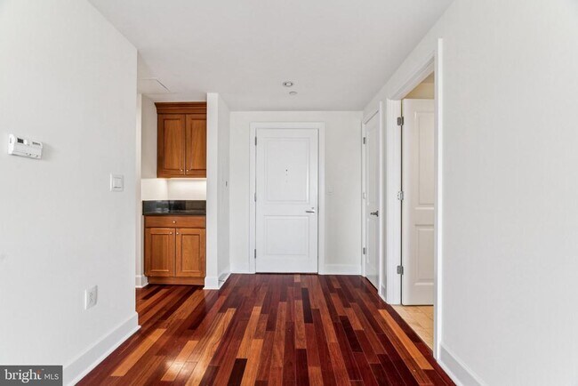 Photo - 1701 Locust St Unit 2111