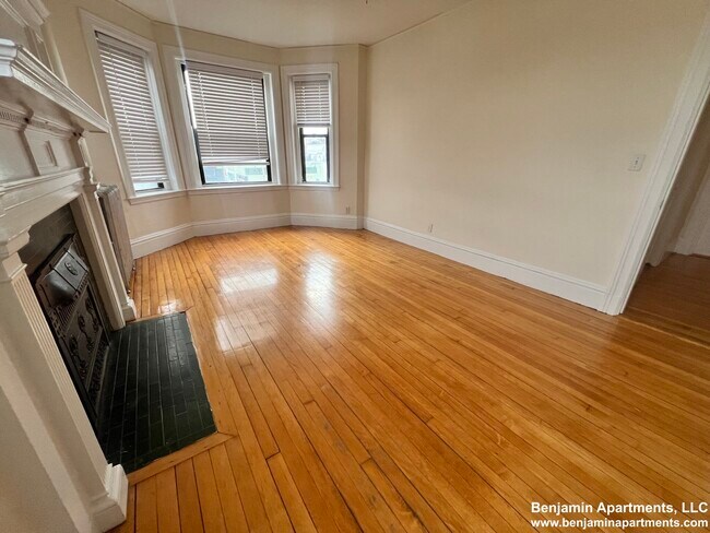 Photo - 433 Cambridge St Unidad 5