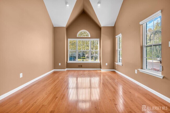 Photo - 1 Johnson St