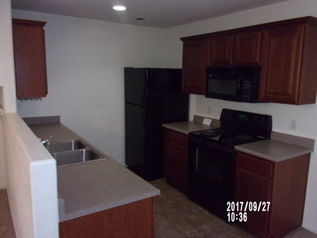 4631 S Swadley Ct