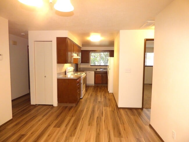 Photo - Rent Special: FREE July's Rent!!
