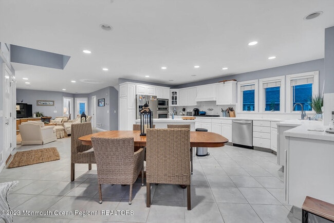 Photo - 28 1st Ave