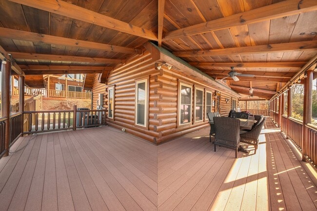 Photo - Sevierville 37876 - 3 bedroom, 3.5 Bath, 2486 sq. ft. Cabin and a 672 sq. ft. Studio above garage...