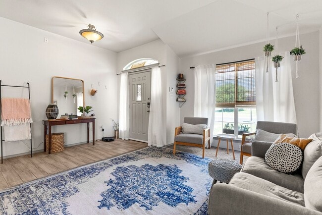 Photo - 5402 Birmingham Cir