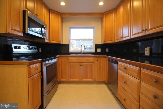 Photo - 2129 Grayson Pl