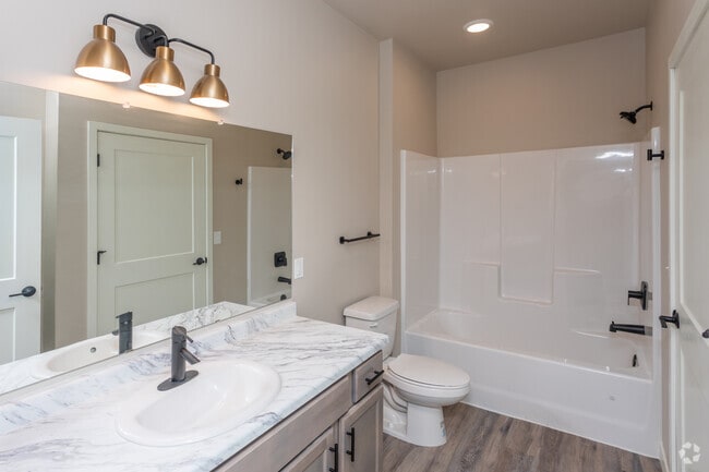 1BR, 1BA - 660SF