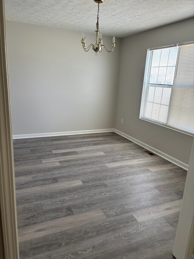 Room in Single Family Home on Brookside Dr SE