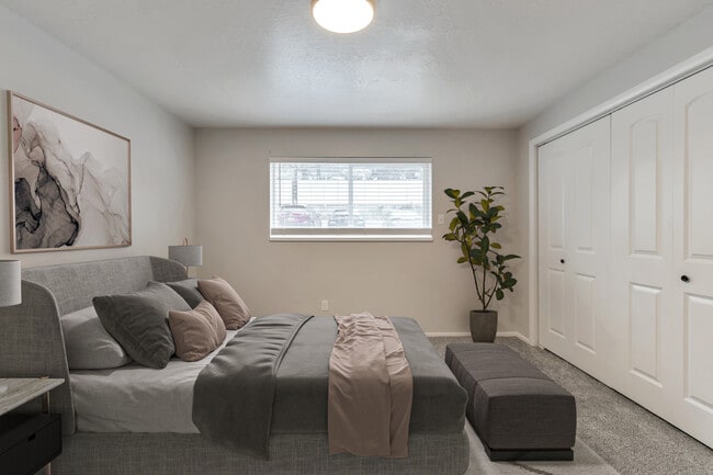 Photo - Woodside at Holladay