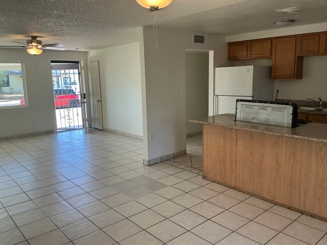 Photo - 1629 N 73rd Dr