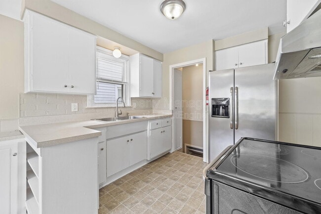 Photo - 2121 Euclid St