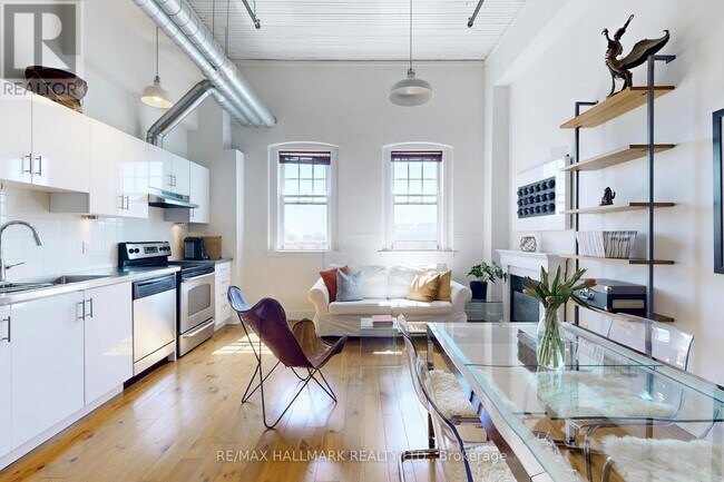 Photo - 183 Dovercourt Rd Unité 504