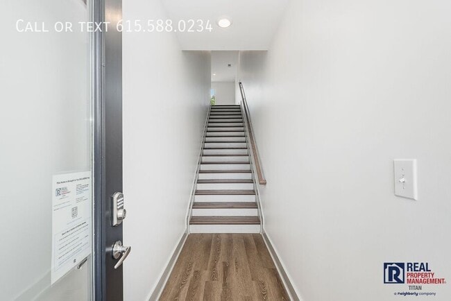 Photo - 542 Southgate Ave