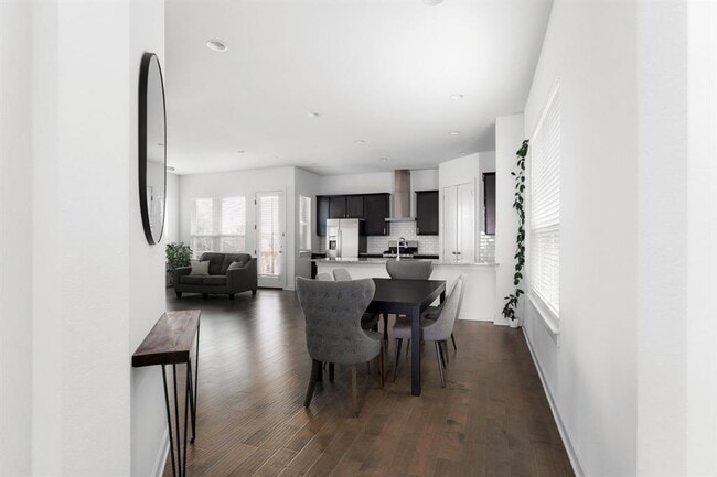 Photo - 1531 N Red Bud Ln Unit 8