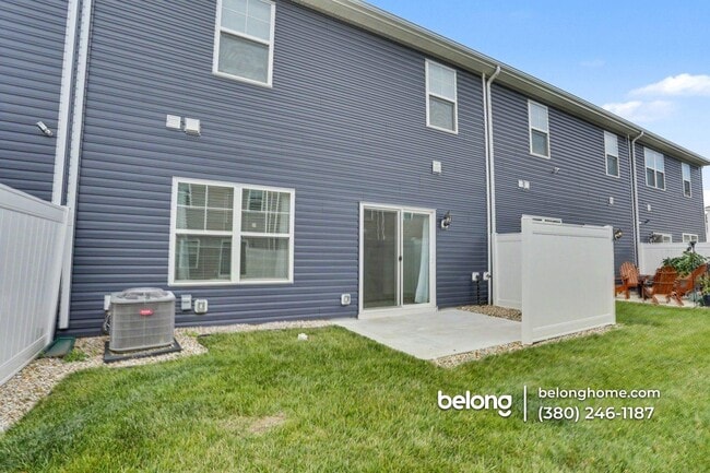 Photo - 1470 Koppel Wy Unit 1
