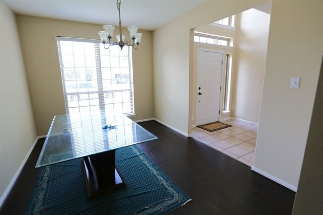 Photo - 3327 Summerwood Ln