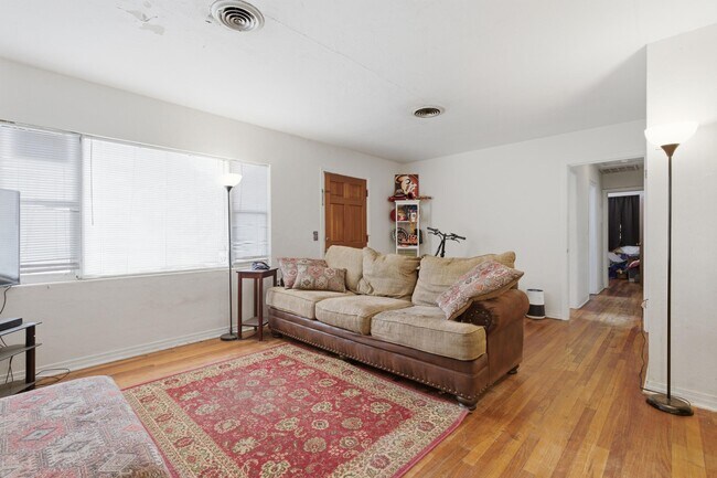 Photo - 1734 W Tharpe St