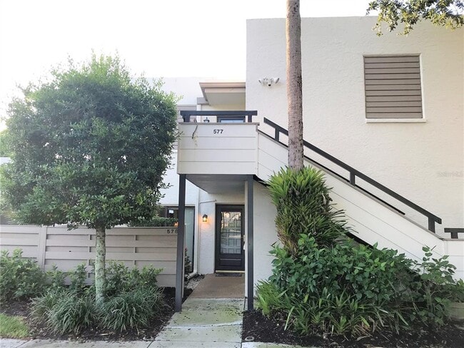 Building Photo - 577 Lakeside Dr