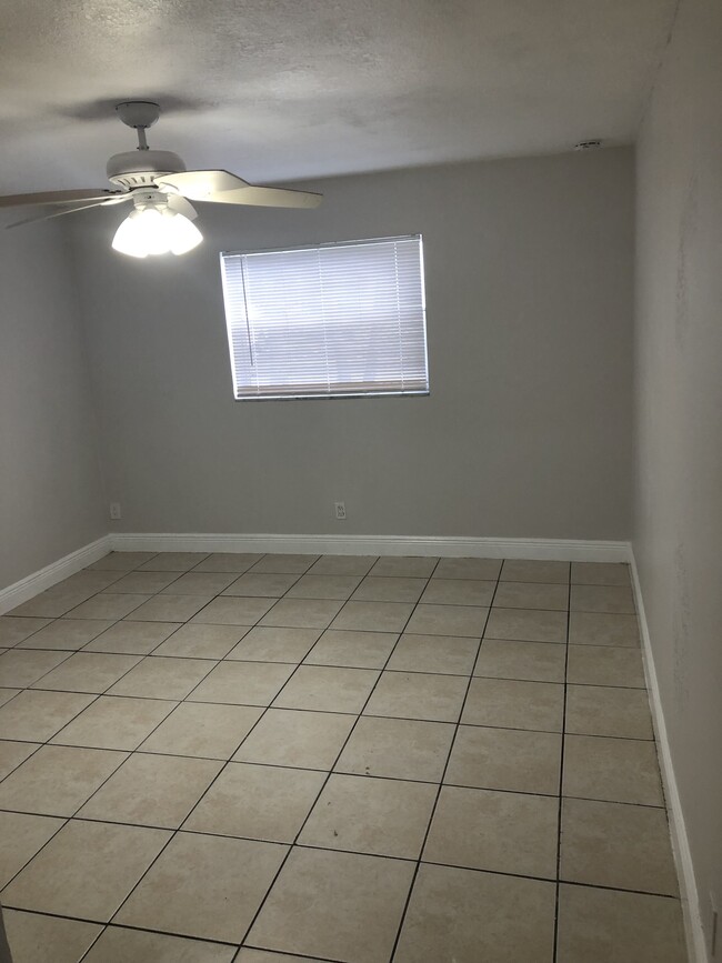 Photo - 5317 NW 18th Ct Unit 5317