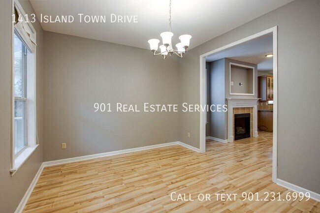 Photo - 1413 Island Town Dr