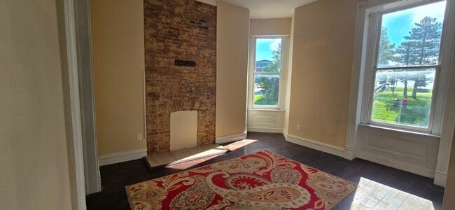 Photo - 5601 S Broadway Unit A