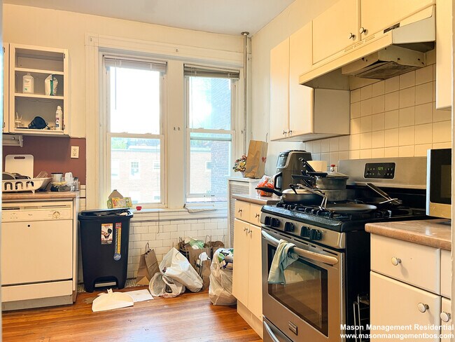 Photo - 317 Saint Paul St Unit 3