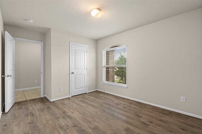 Photo - 3215 McDonough Way