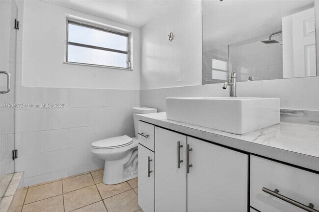 Photo - 500 NE 26th St Unit 3C