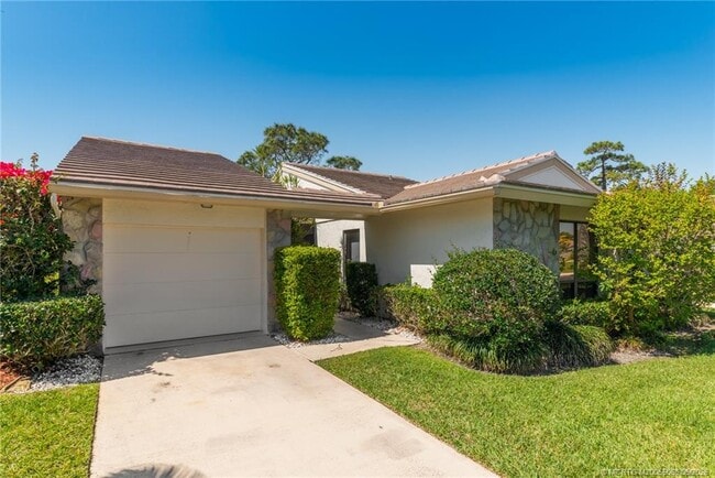 Photo - 2621 SW Egret Pond Cir