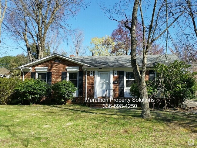 Building Photo - 802 W Meadowview Rd Rental